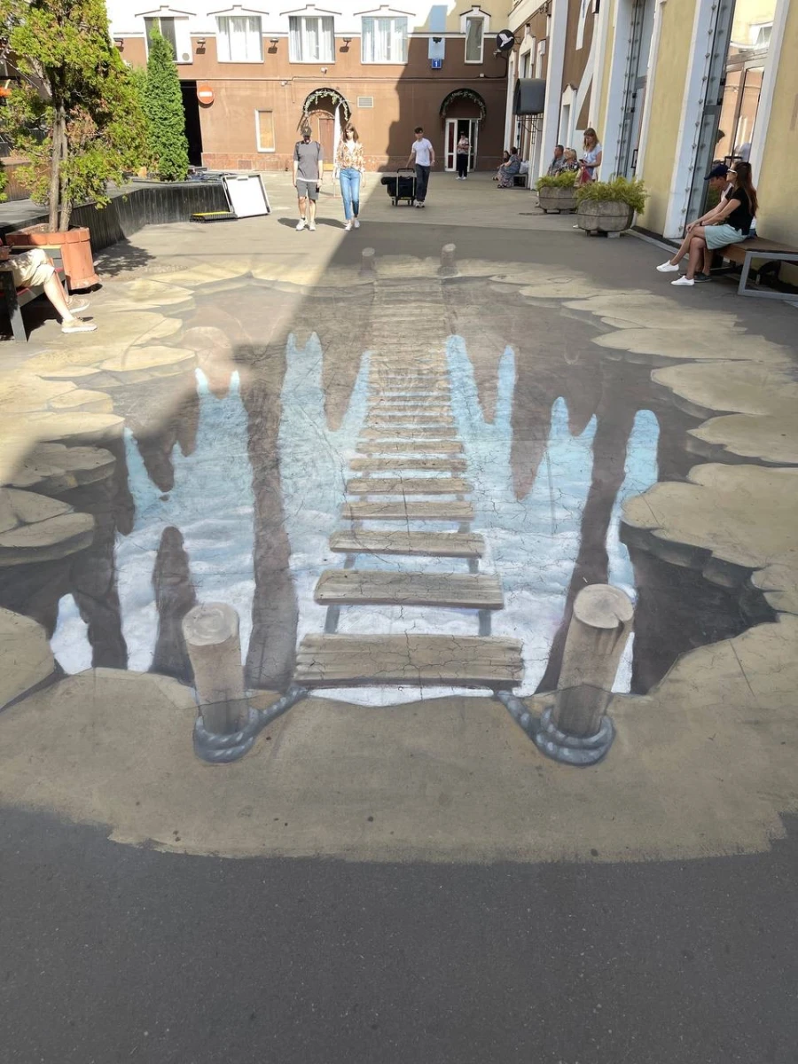 Арт-дворик на Бауманской