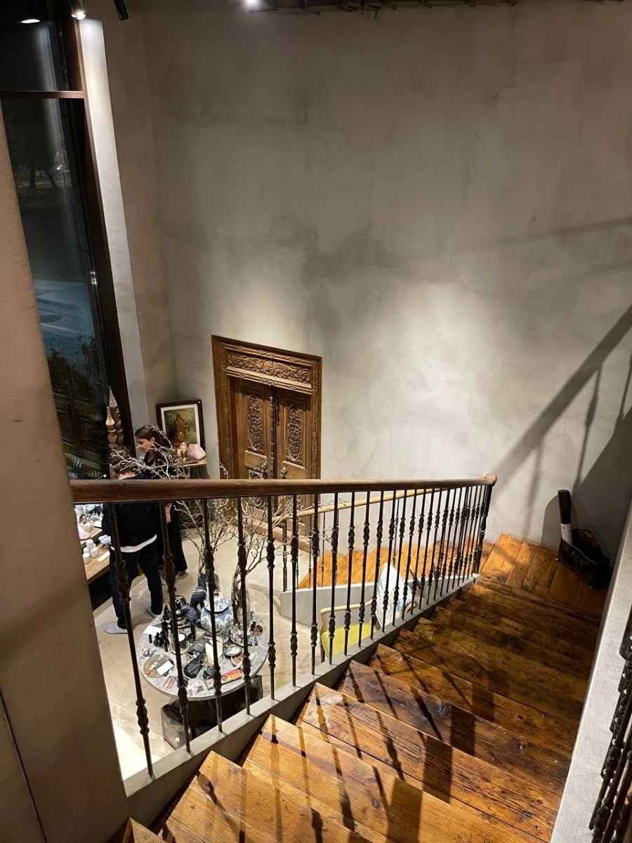 Студия йоги, магазин и кофейня Pheromone