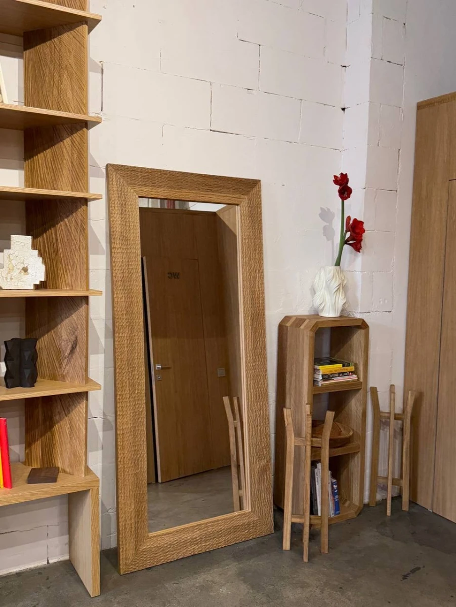 Кафе и мебельный салон Uclad space