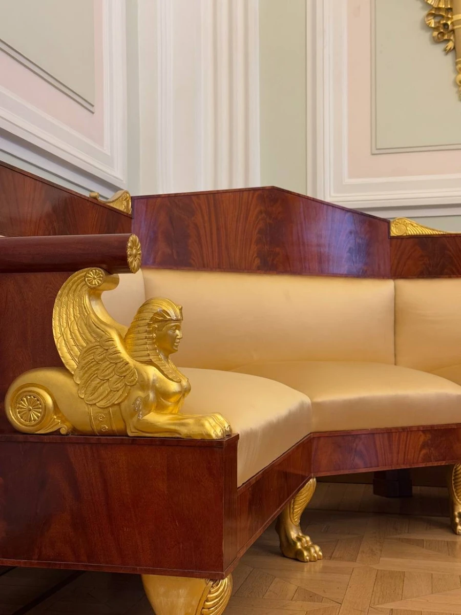 Петровский путевой дворец