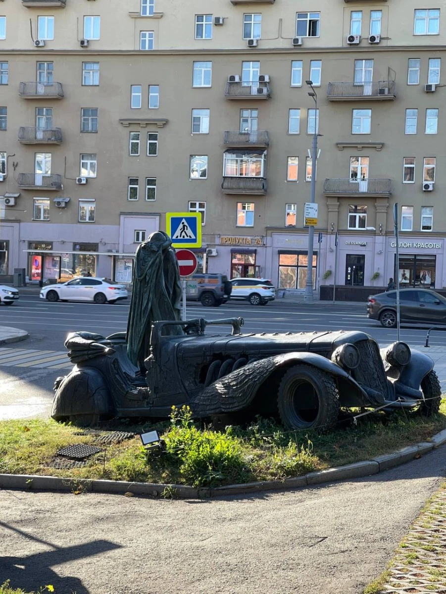 Двор арт-кафе Рукав