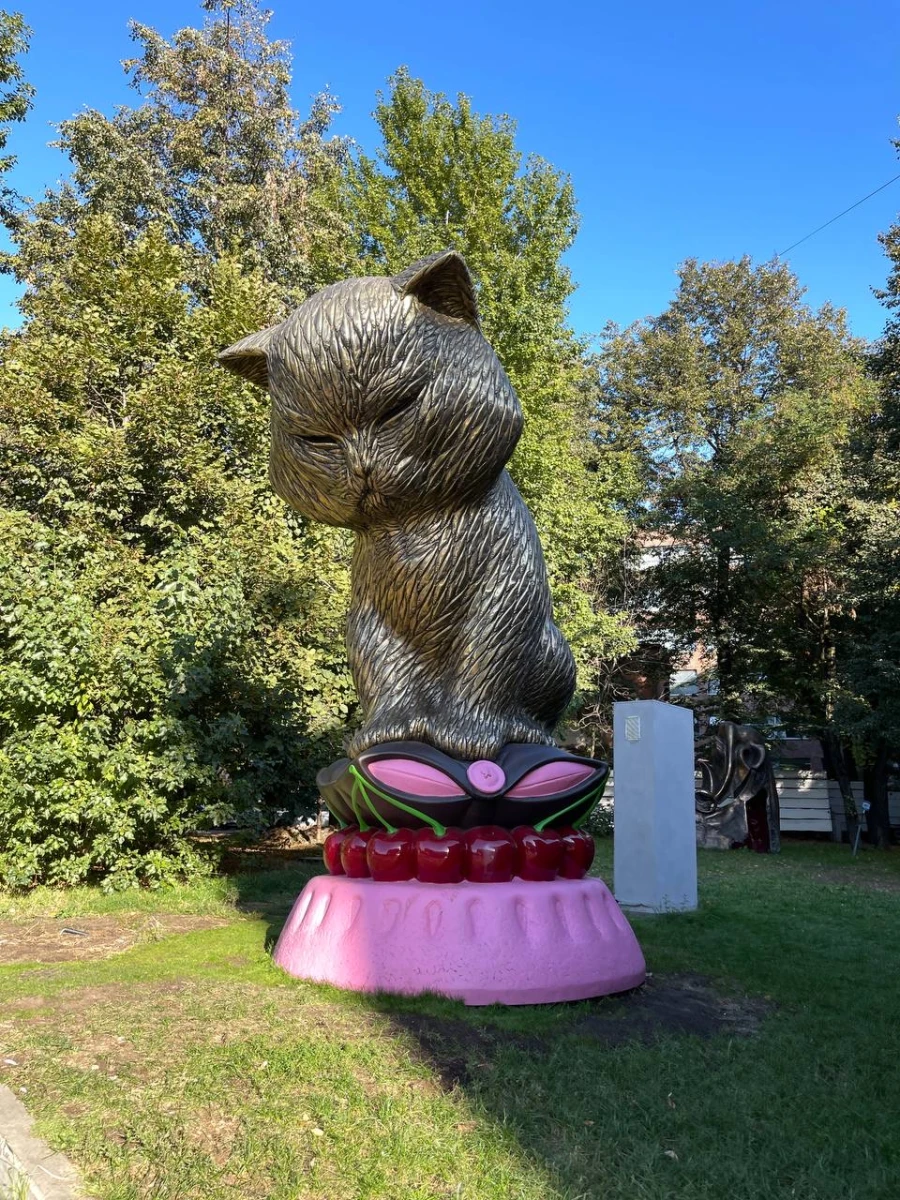 Двор арт-кафе Рукав