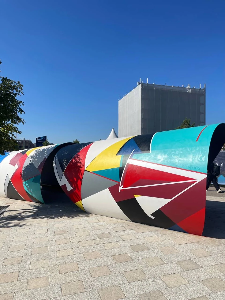 Выставка «Здесь и сейчас»