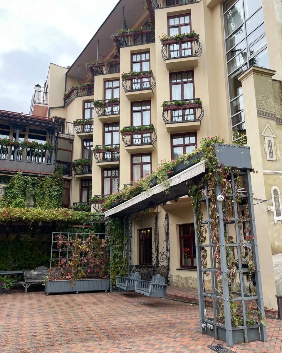 Тифлисский дворик