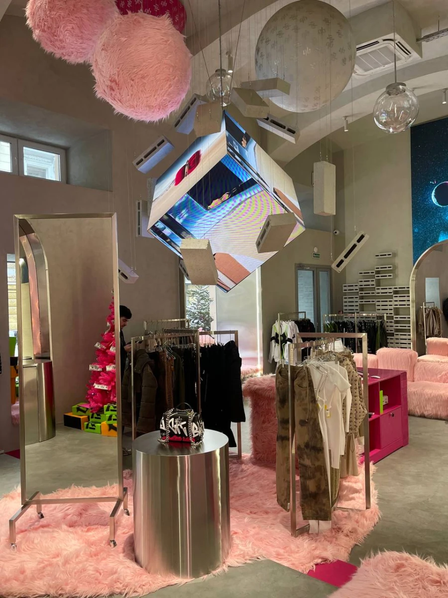 Магазин «a quick buck»