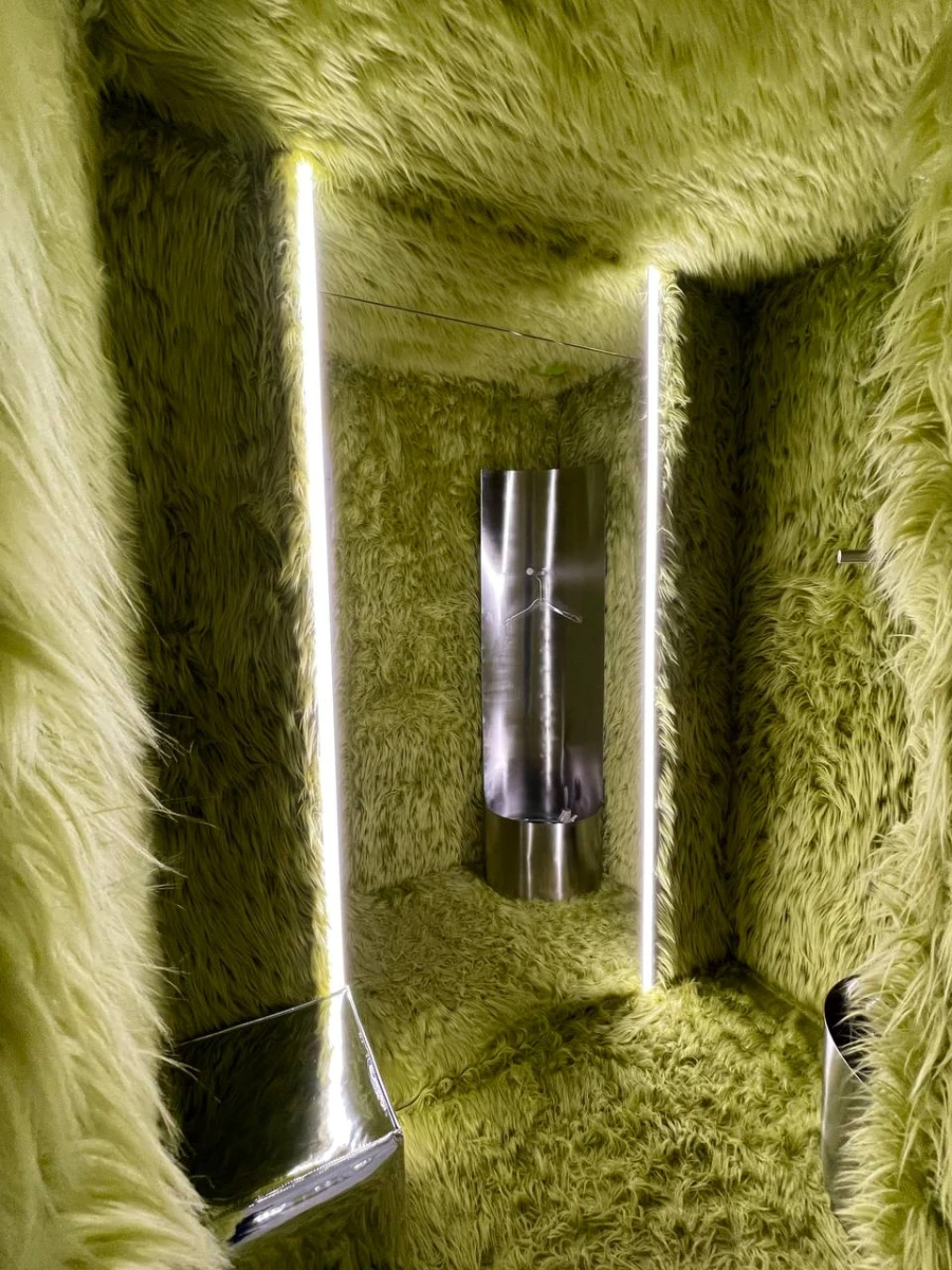 Магазин «a quick buck»