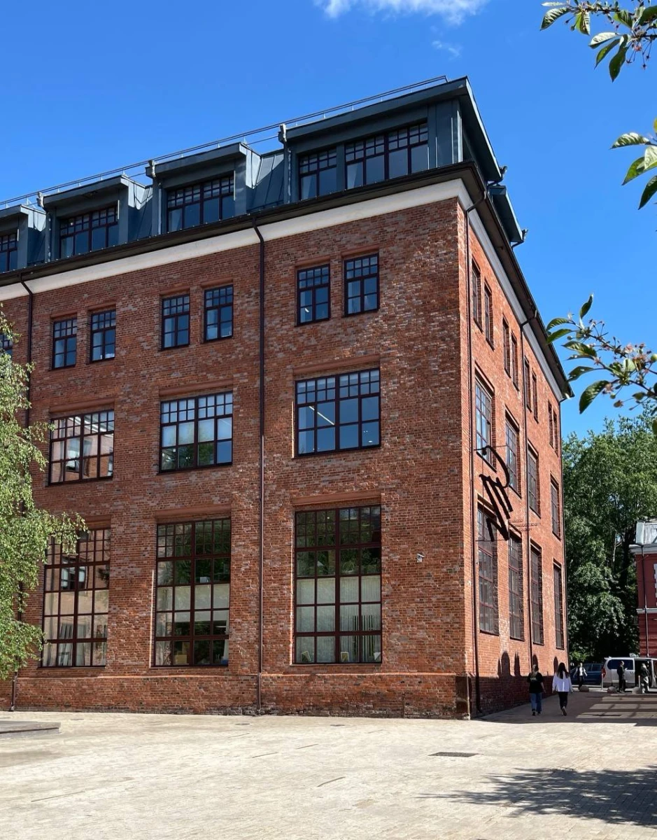 Двор Фабрики Станиславского