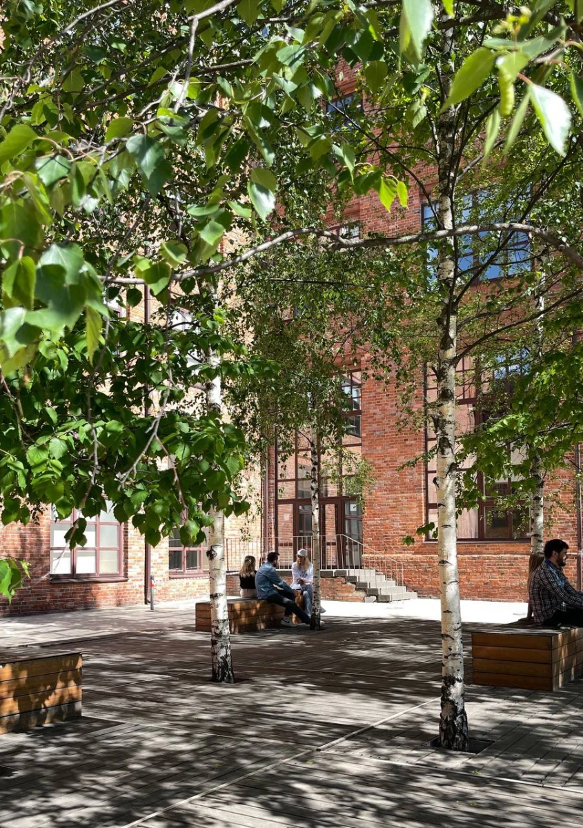 Двор Фабрики Станиславского