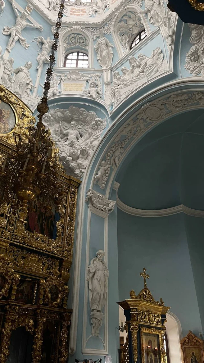 Церковь Знамения Пресвятой Богородицы в Дубровицах