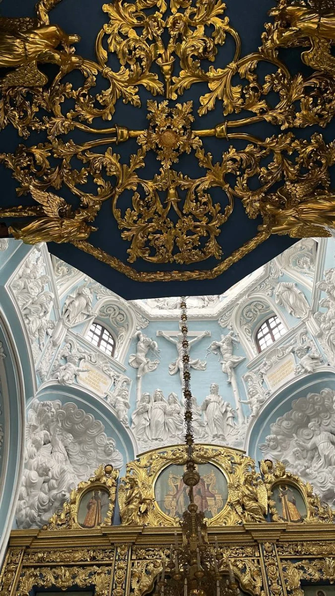 Церковь Знамения Пресвятой Богородицы в Дубровицах