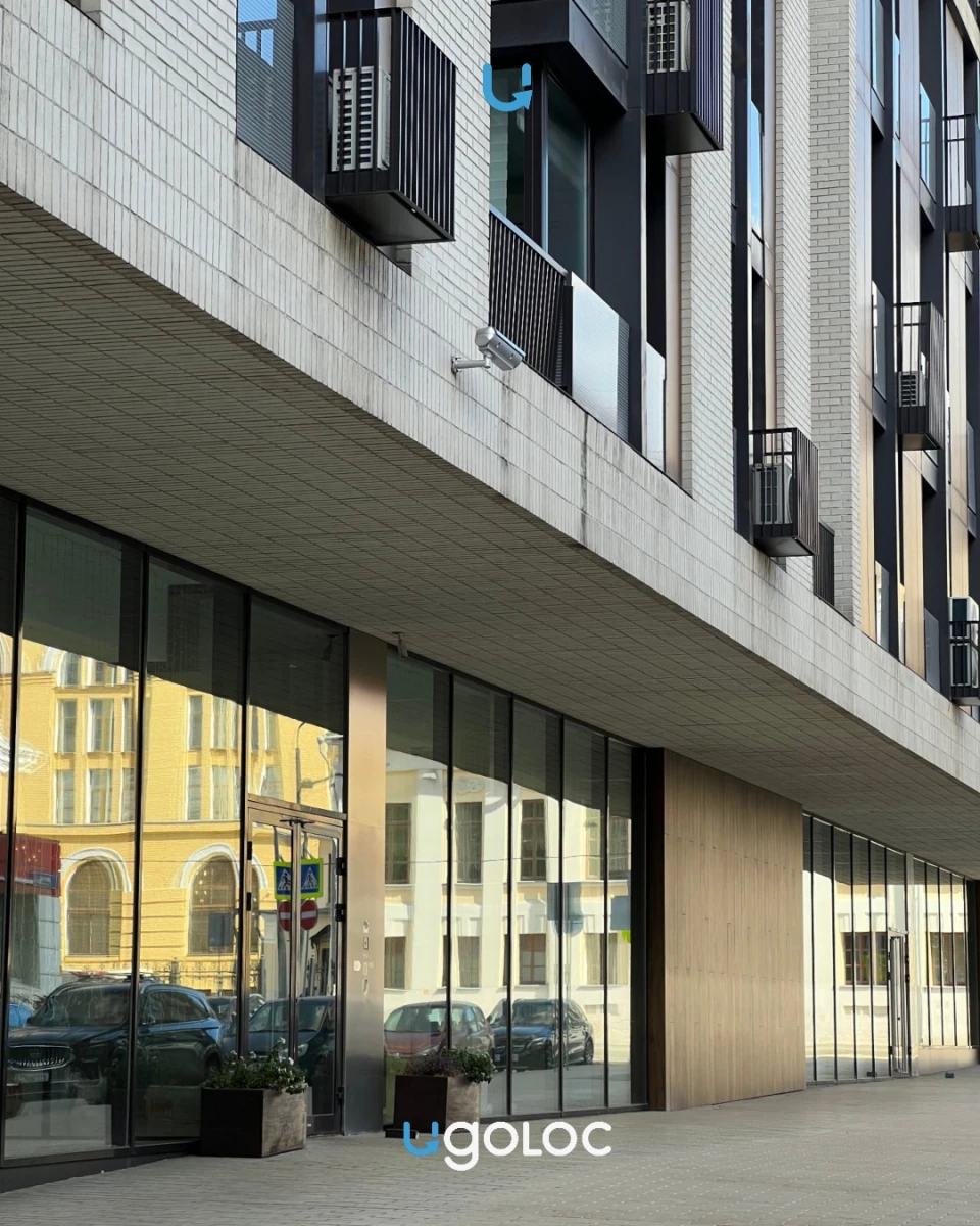 Деревянный фасад в Докучаевом переулке