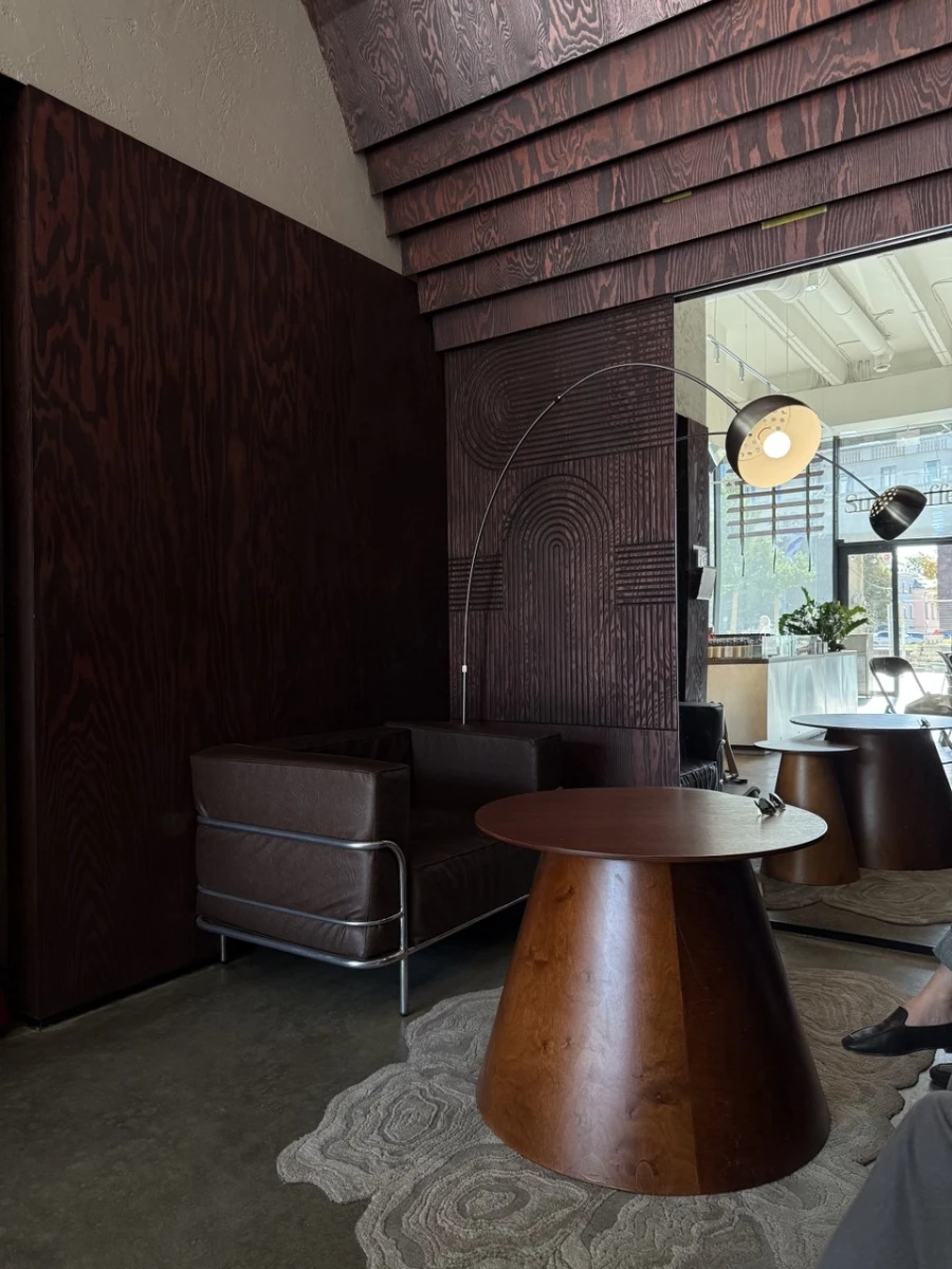 Кофейня Surf Coffee на Тверской