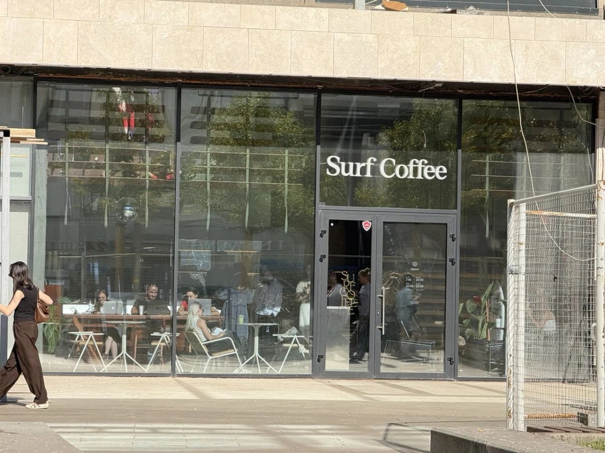 Кофейня Surf Coffee на Тверской