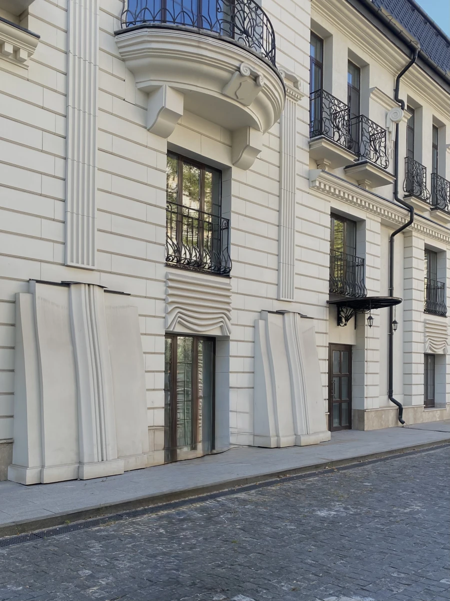 Софийская набережная 30с2