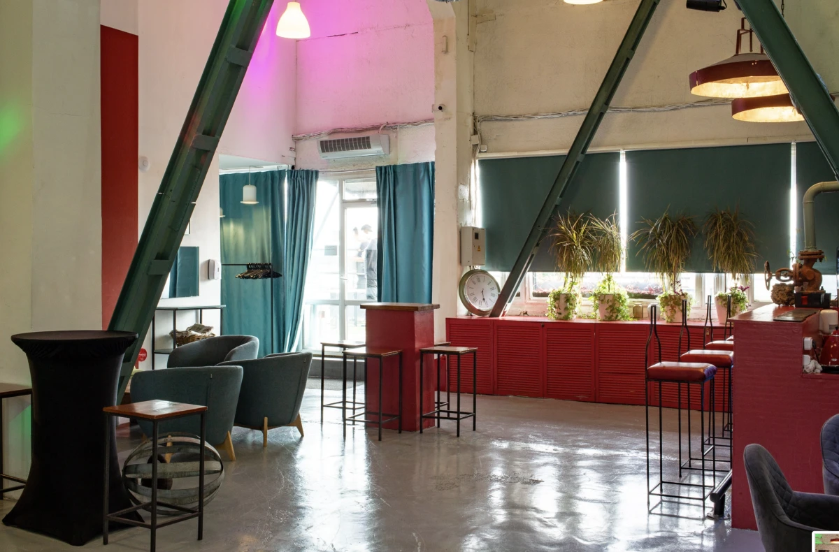 Воркшоп лофт 2 (терраса на крыше здания)