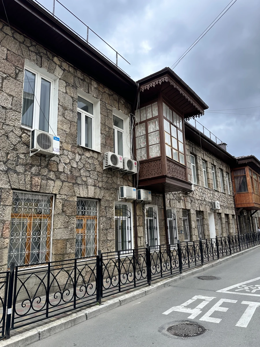 Атмосферная улочка Ялты