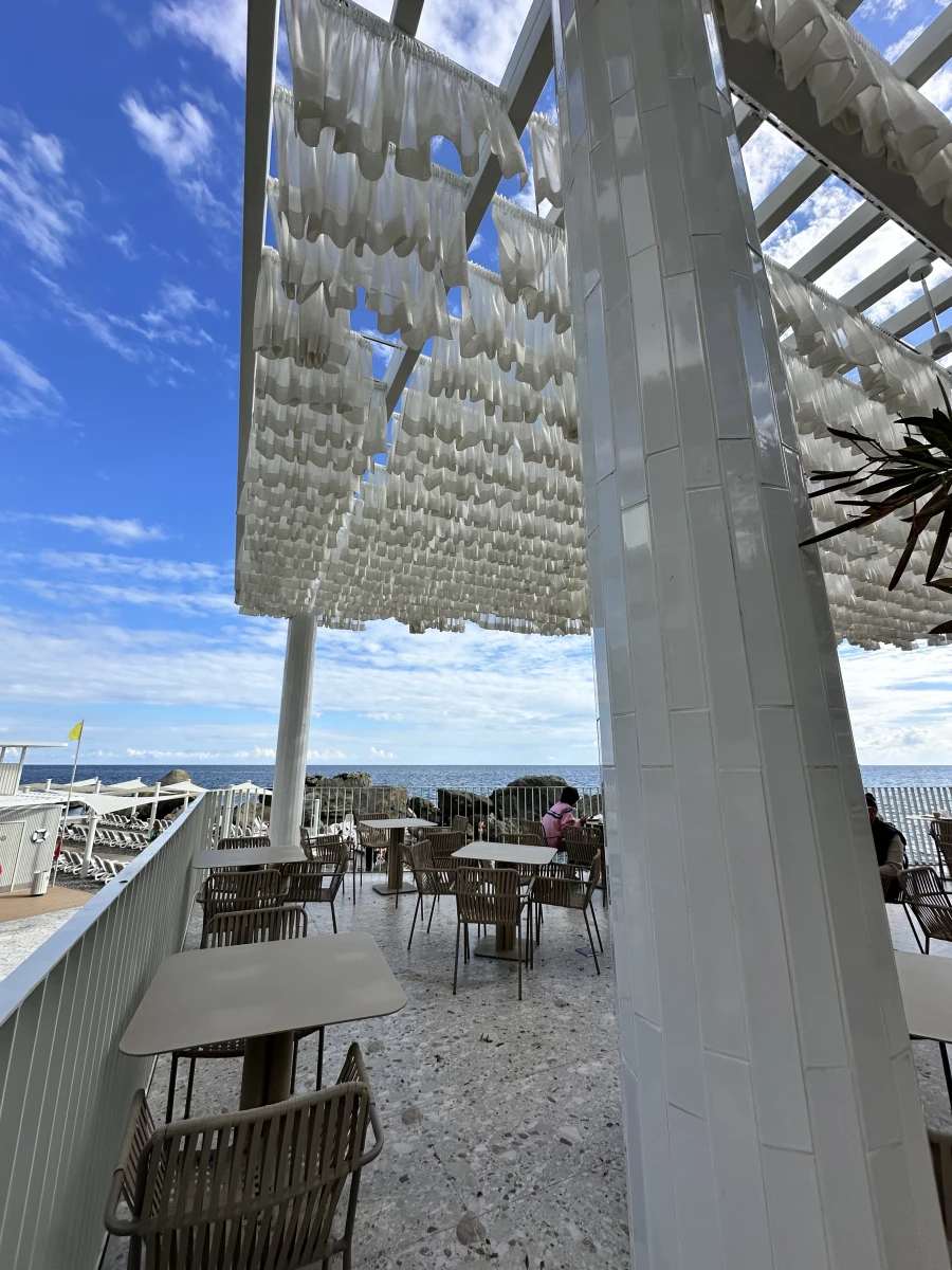 Скала Порт-Жорж в Алупке