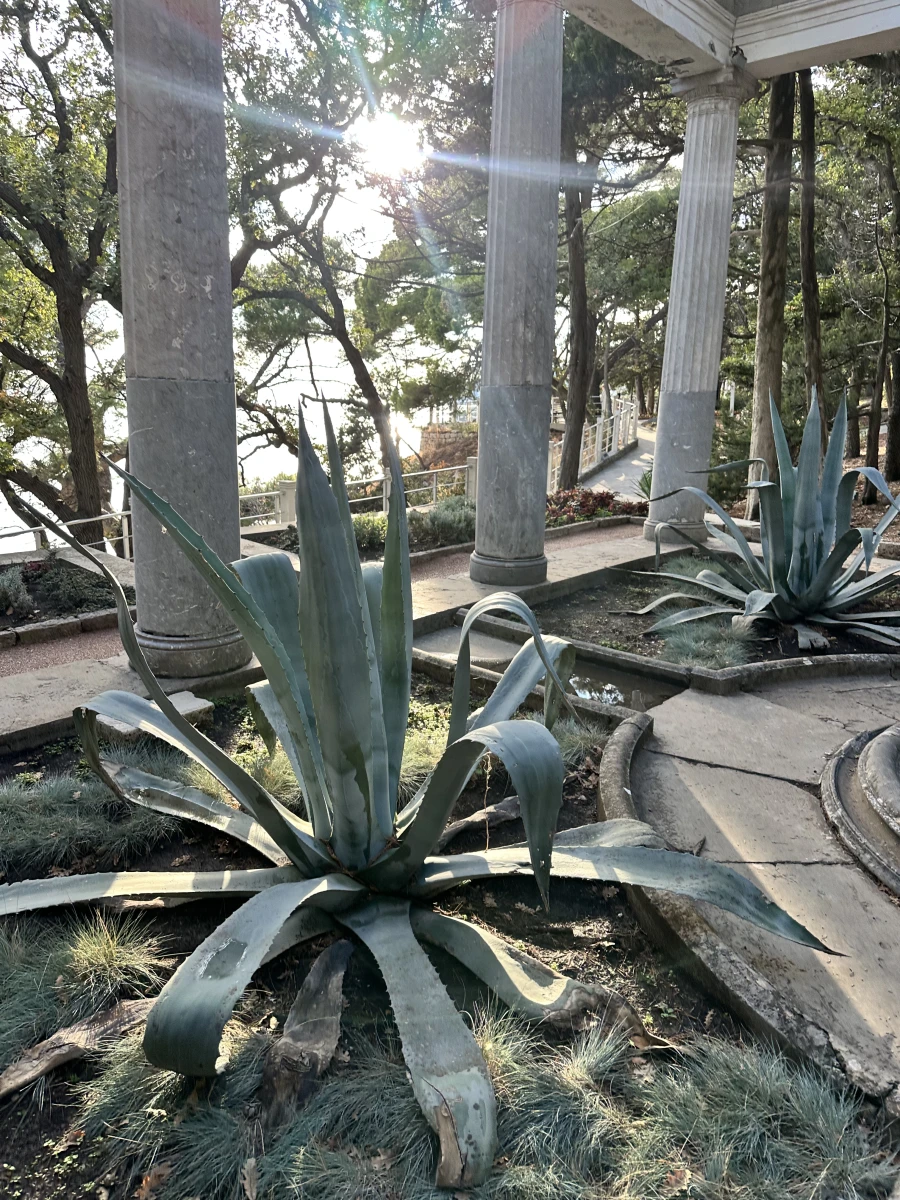 Копия античной беседки