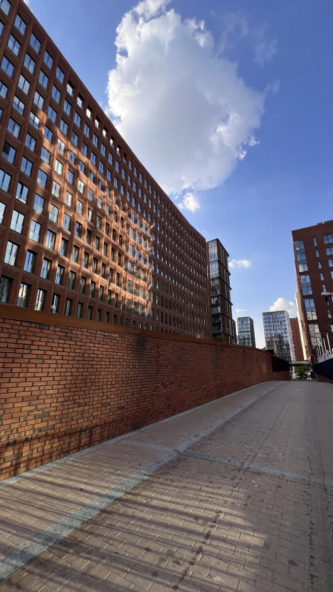 Кирпичная стена ЖК Садовые кварталы