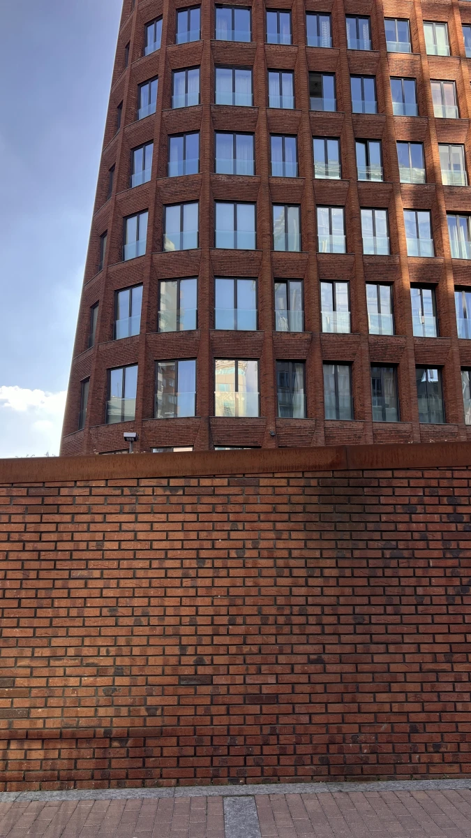 Кирпичная стена ЖК Садовые кварталы