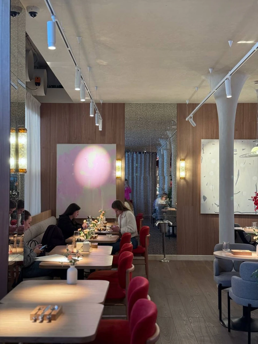 Ресторан Ava на Усачевском рынке