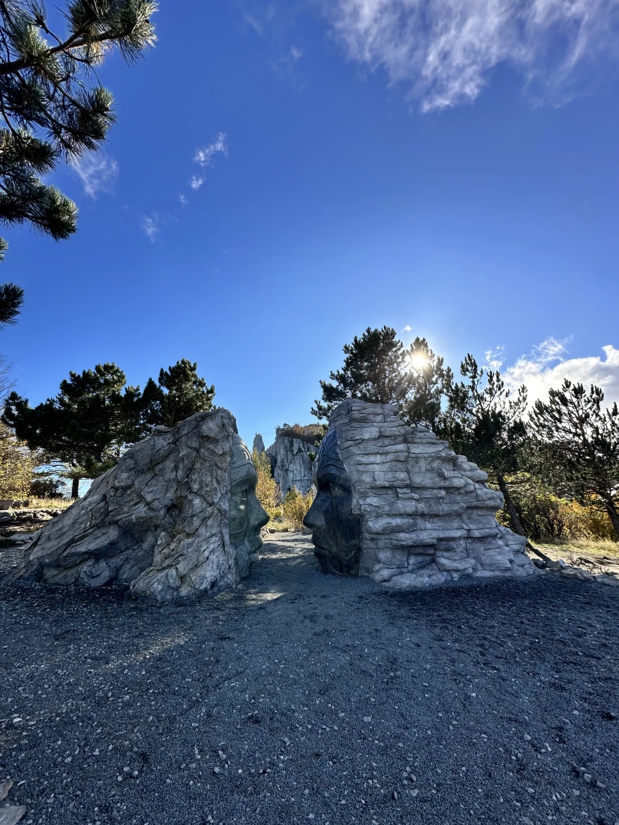 Шёпот гор Жанровая скульптура