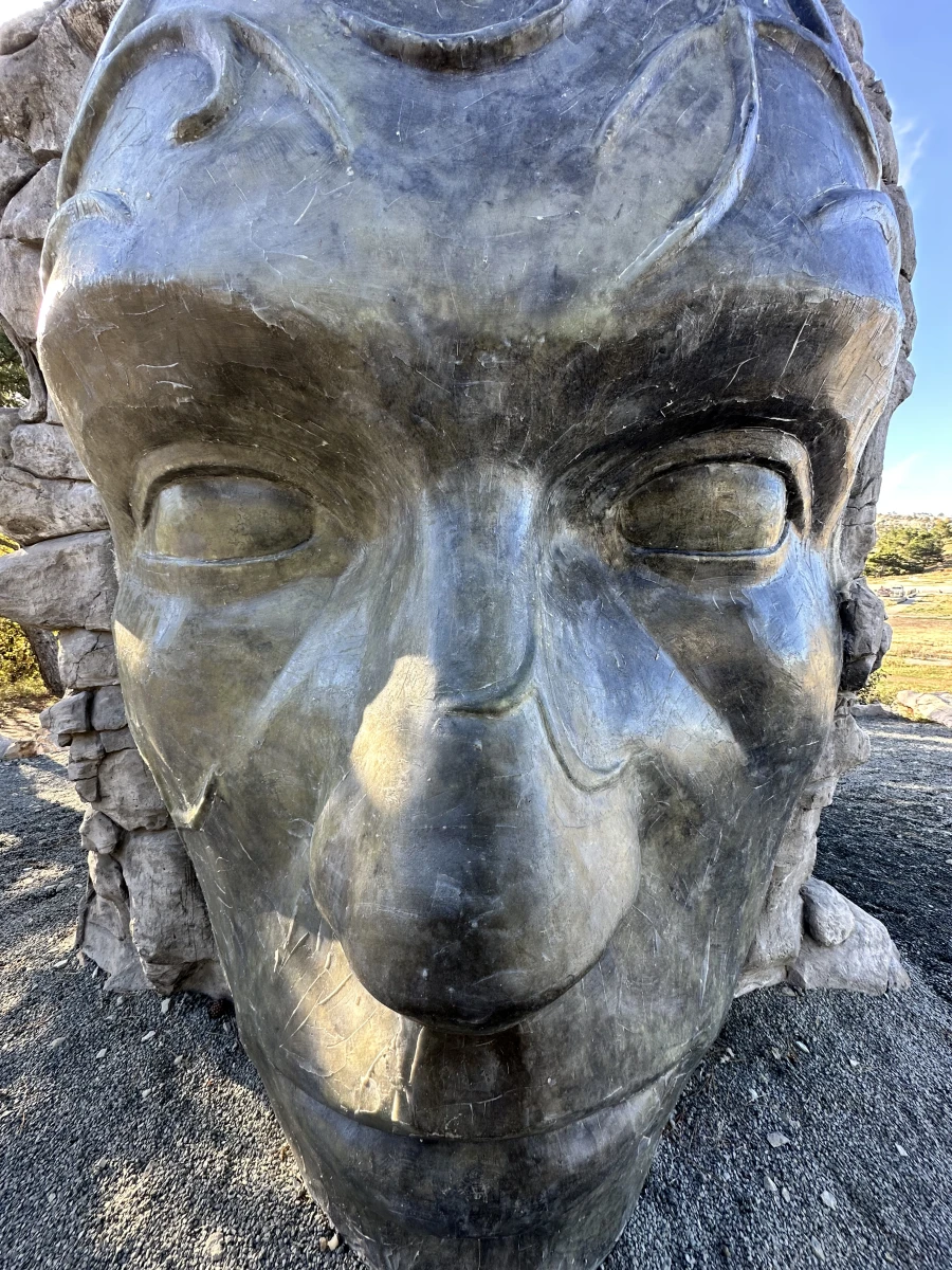 Шёпот гор Жанровая скульптура