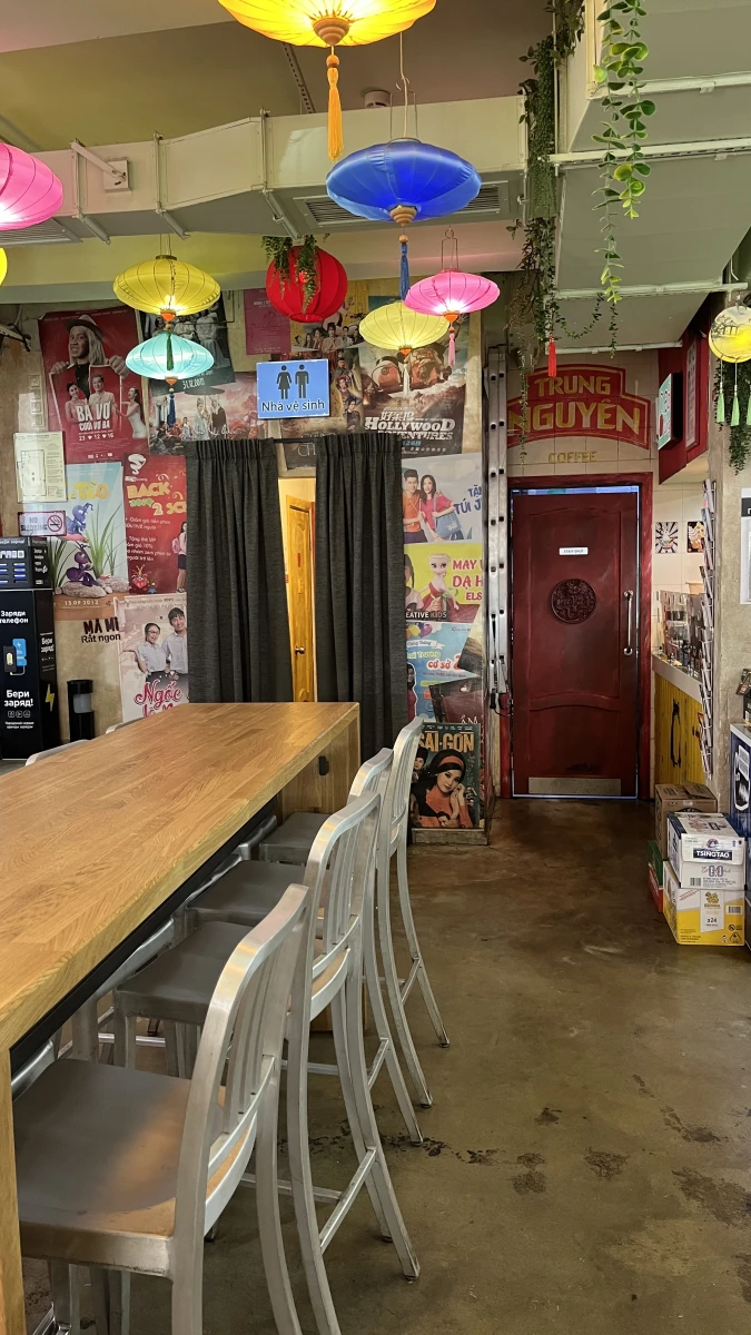 Кафе Ma Mi, вьетнамская кухня