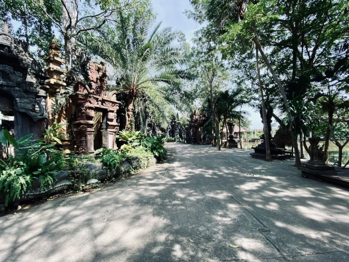 Крутая заброшенная гостиница