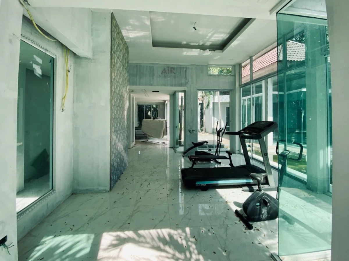 Заброшенные помещения гостиницы