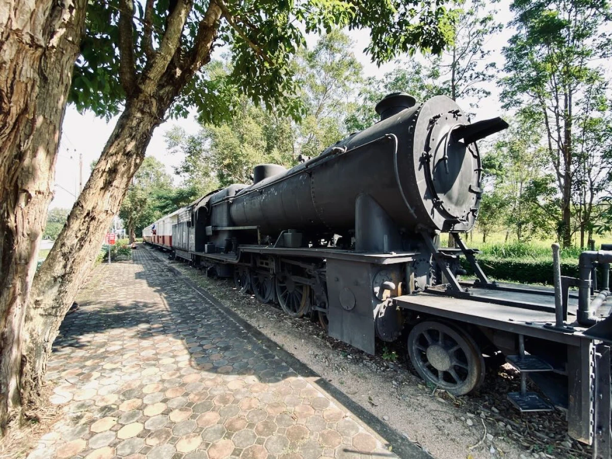 Старый локомотив