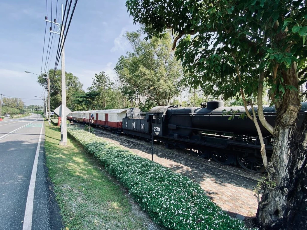 Старый локомотив