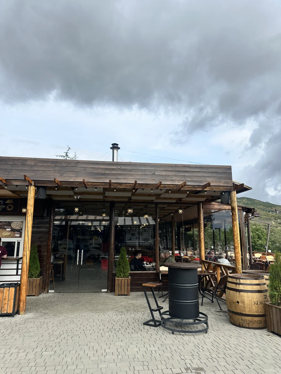 "Приятное свидание" видовое кафе пекарня