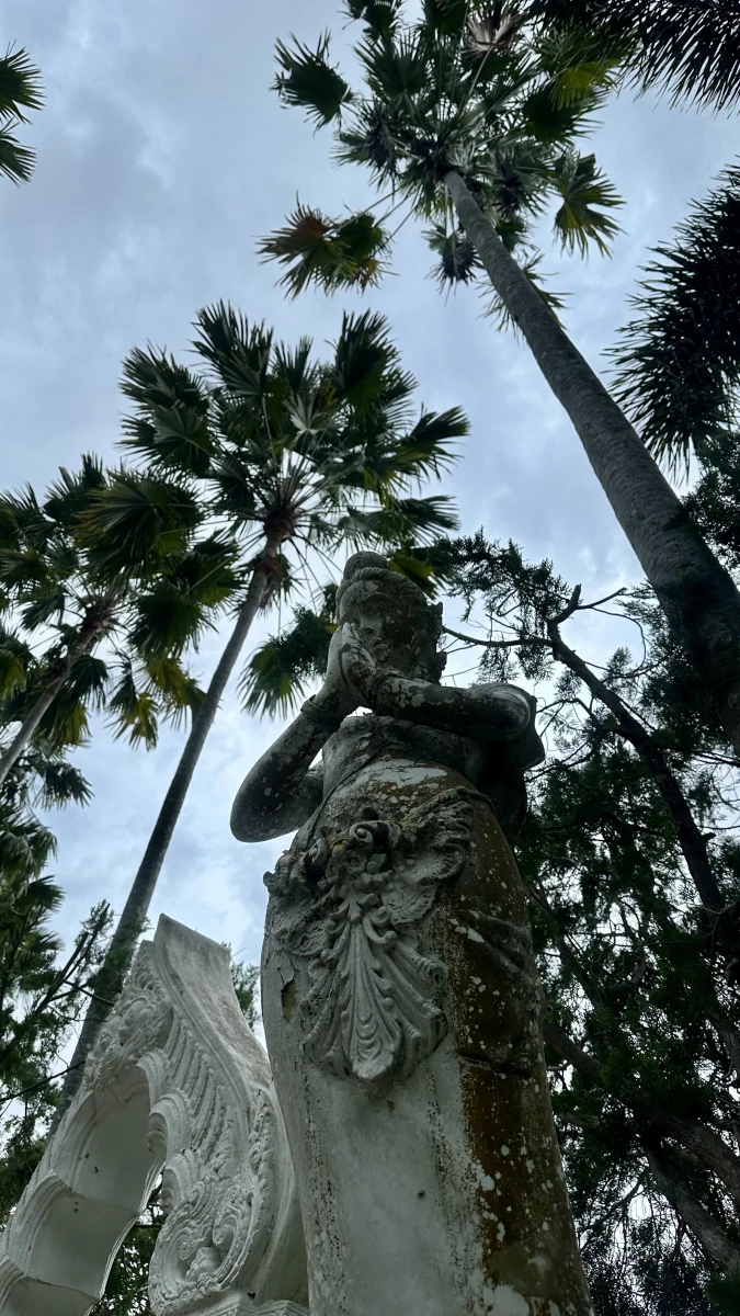 Wat Yan Nasangwararam Woramahawihan