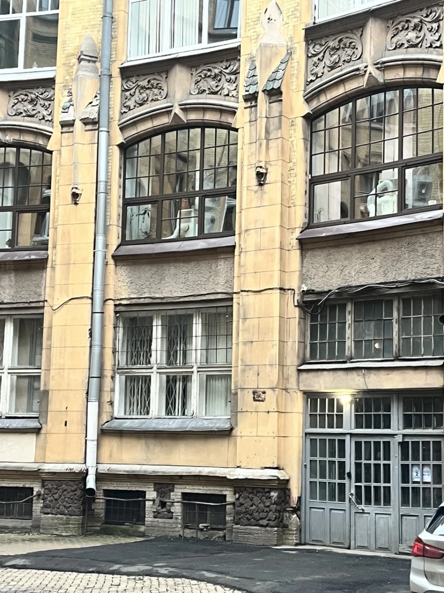 Двор колодец из Волшебного участка